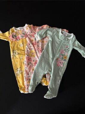 Gerber Floral Footed One-Piece Sleepers - Mint Green, Pink & Yellow (3-Pack)